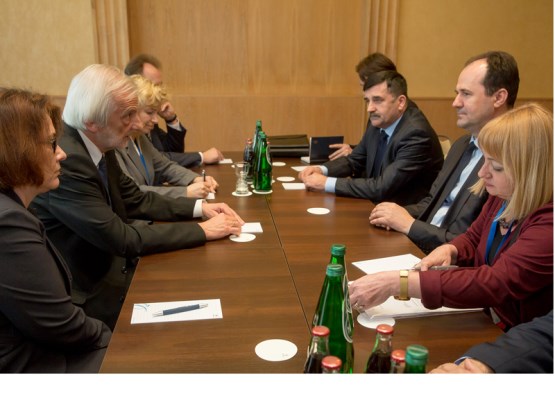 Zamjenik predsjedavajućeg Doma naroda Safet Softić i poslanik u Predstavničkom domu Parlamentarne skupštine BiH Nikola Lovrinović razgovarali sa potpredsjednikom Sejma Republike Poljske